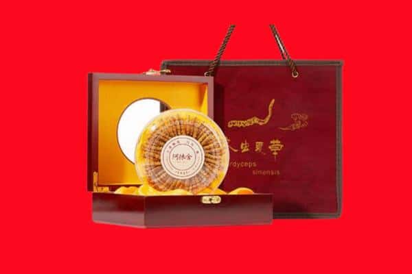 收购资讯:广河县回收冬虫夏草是按克吗